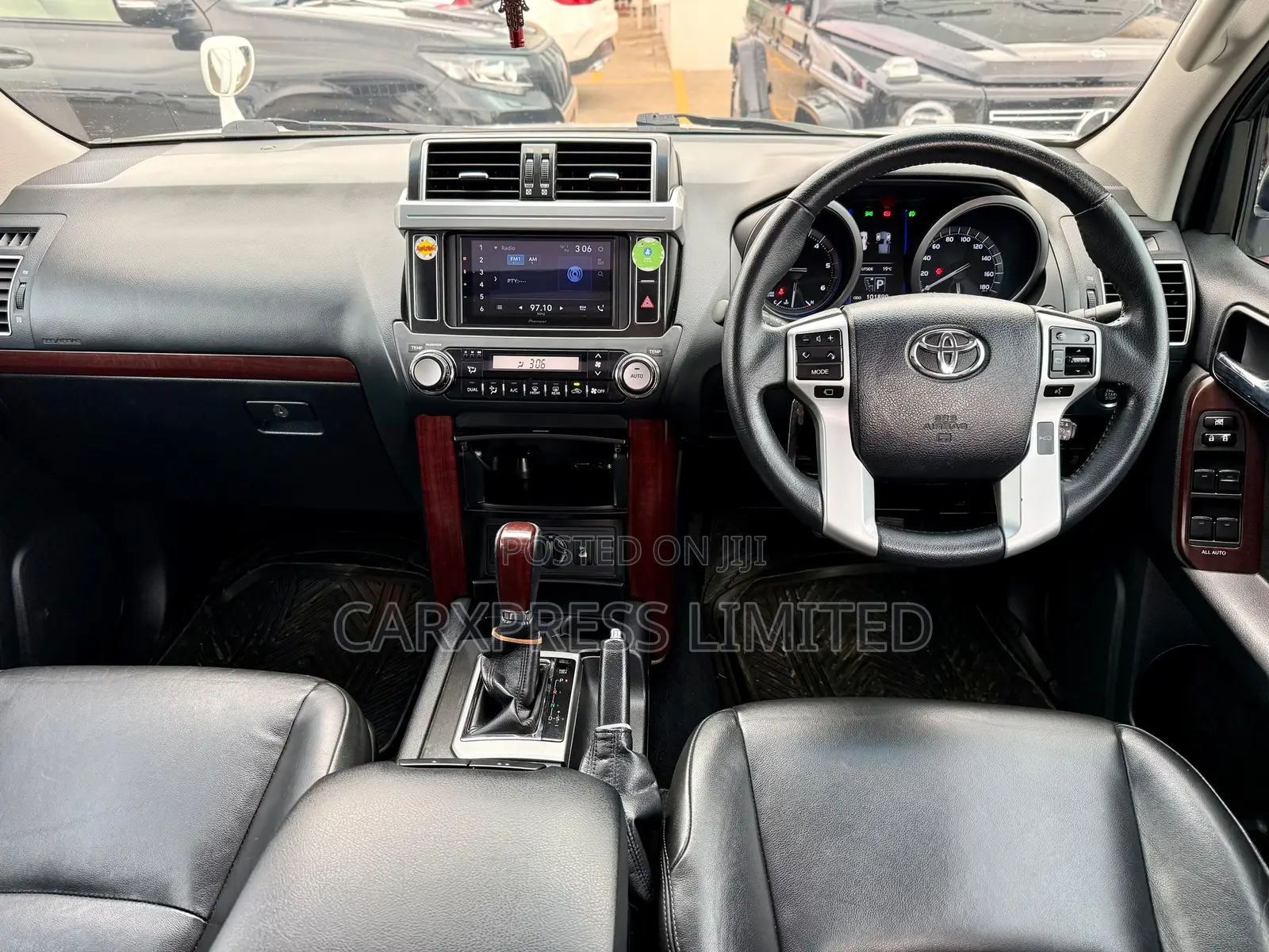 Toyota Land Cruiser Prado 2.8 D-4D 2016 White
