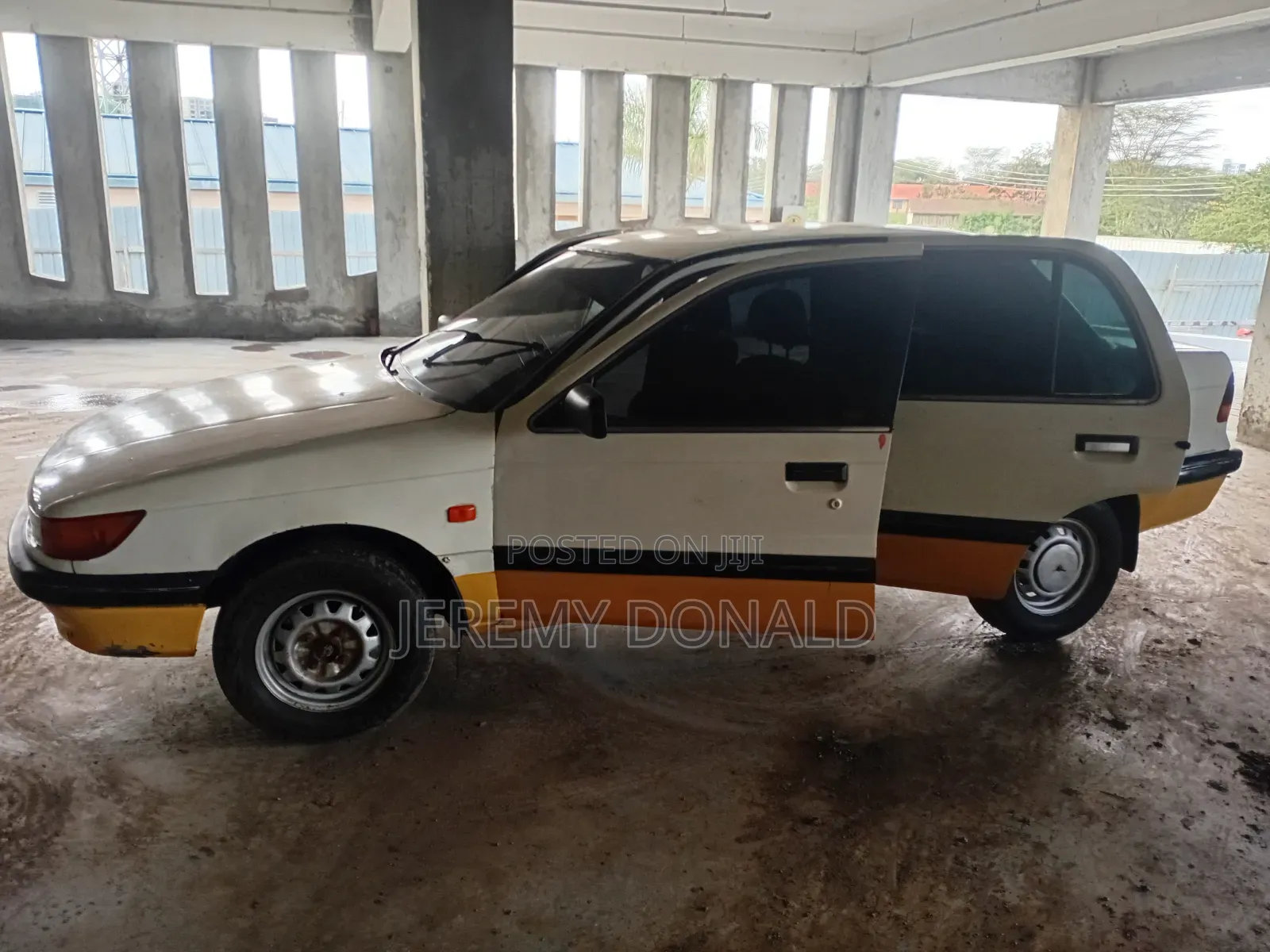 Mitsubishi Lancer 1990 White