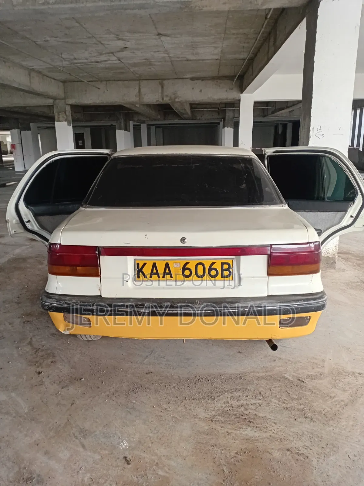 Mitsubishi Lancer 1990 White