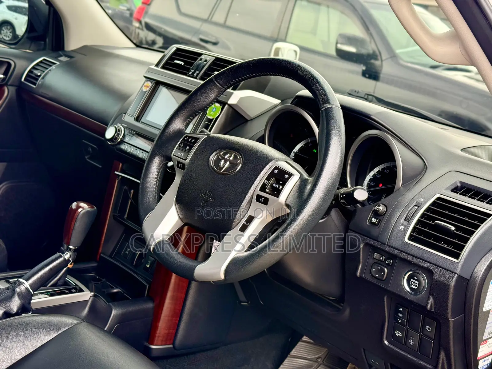 Toyota Land Cruiser Prado 2.8 D-4D 2016 White