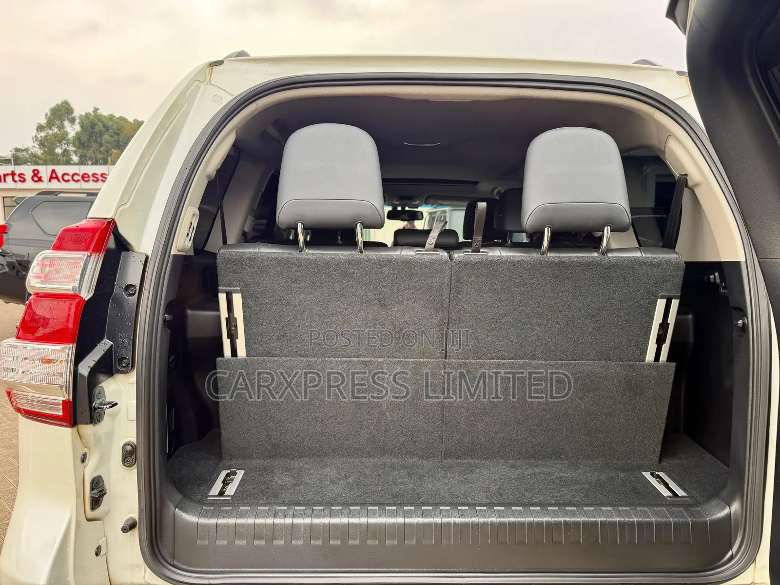 Toyota Land Cruiser Prado 2.8 D-4D 2016 White