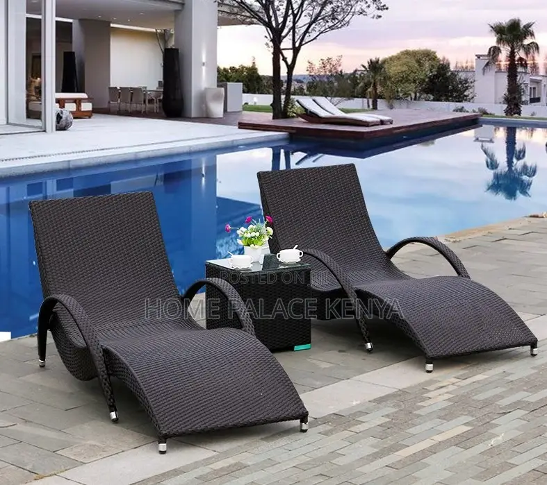 Day Bed: Curved S Shaped Rattan Sunbed