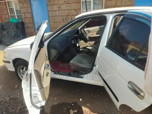 Nissan FB15 2007 Silver