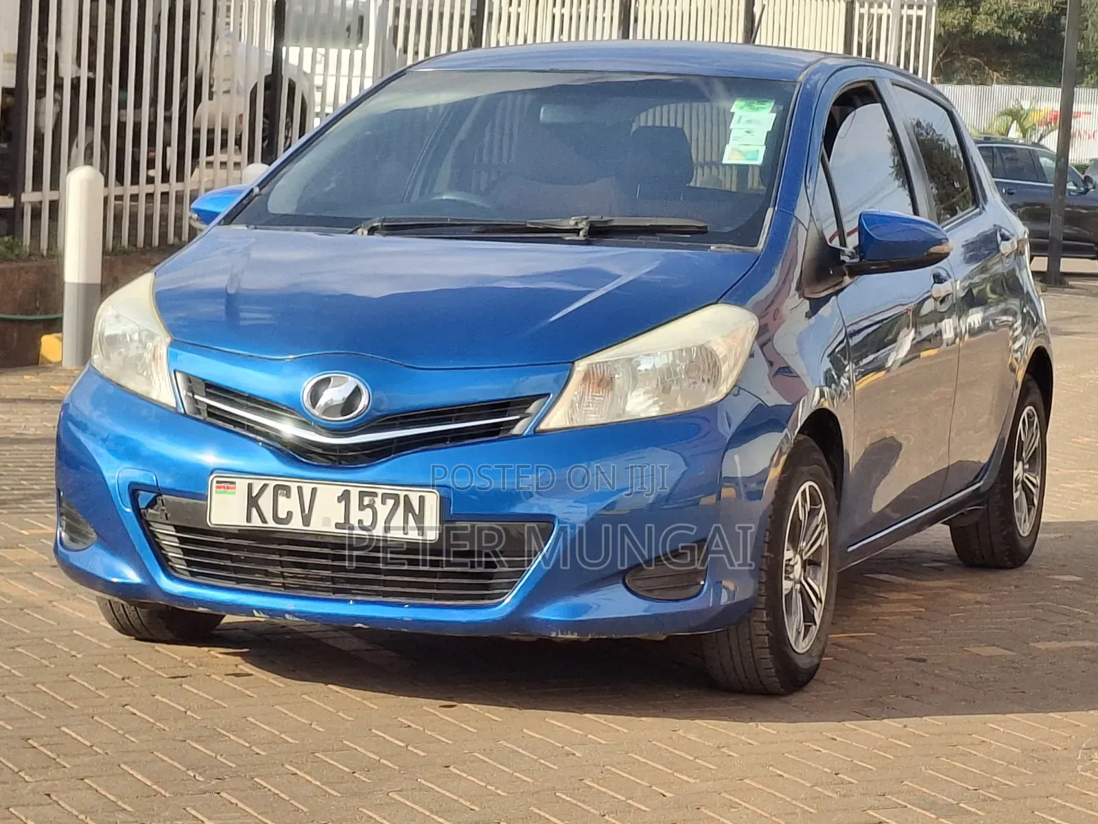 Toyota Vitz 2012 Blue