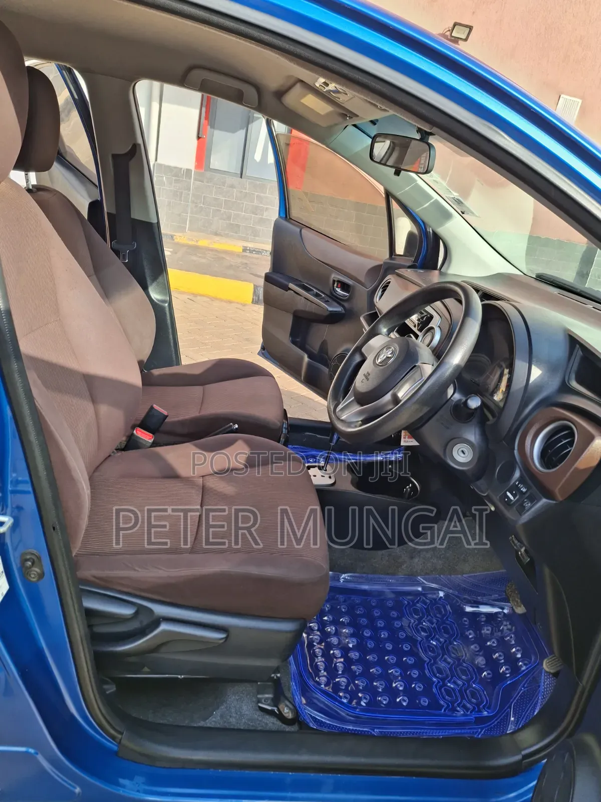 Toyota Vitz 2012 Blue