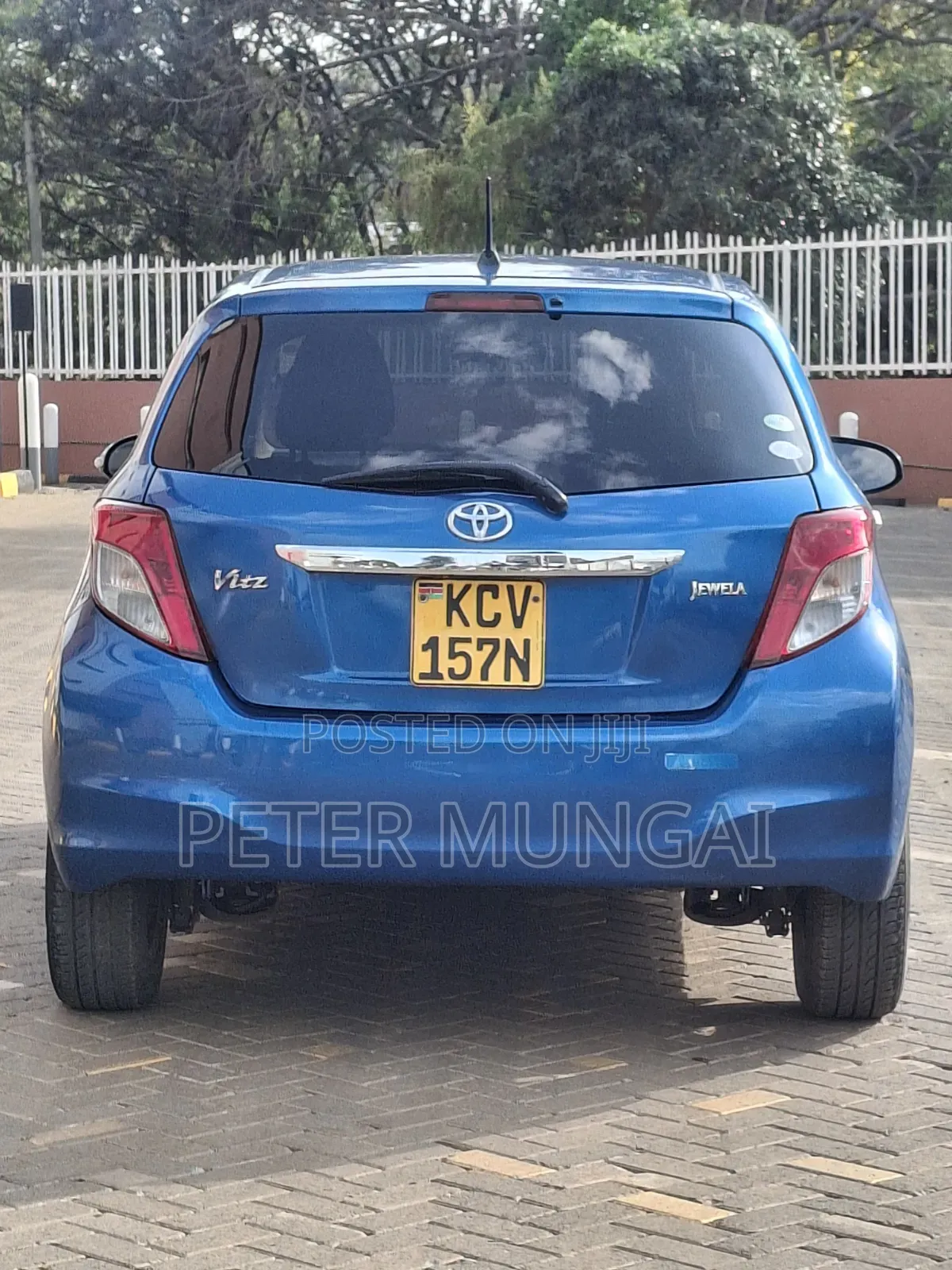 Toyota Vitz 2012 Blue