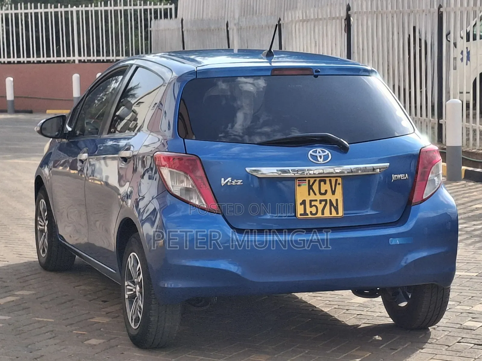 Toyota Vitz 2012 Blue