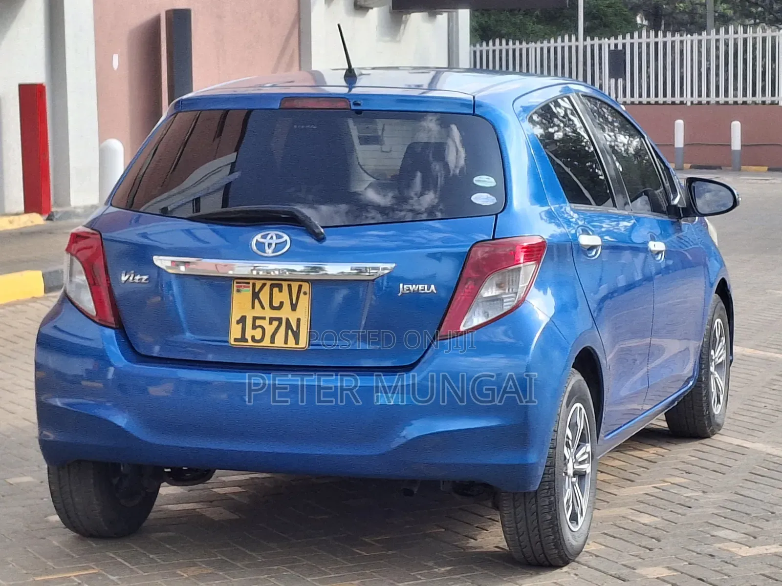 Toyota Vitz 2012 Blue