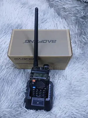 Baofeng UV-5R Dual Band 5W Walkie Talkie Long Range Two-Way Radio