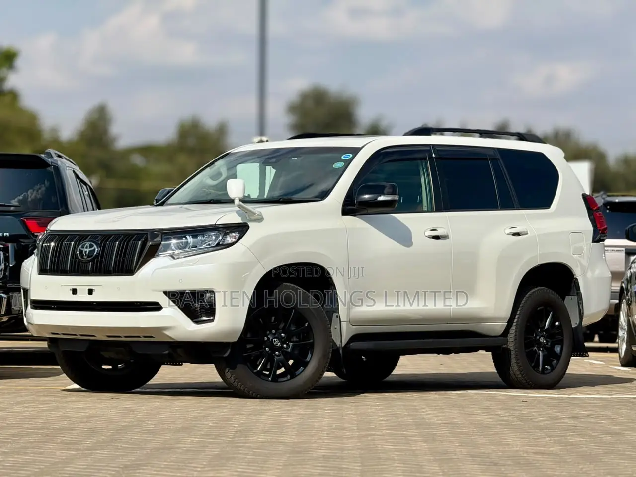 Toyota Land Cruiser Prado 2.8 2022 White