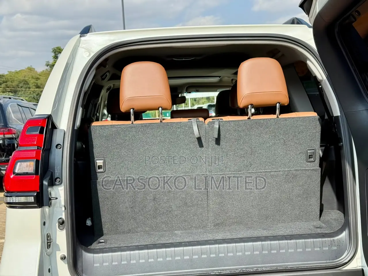 Toyota Land Cruiser Prado 2.8 2022 White