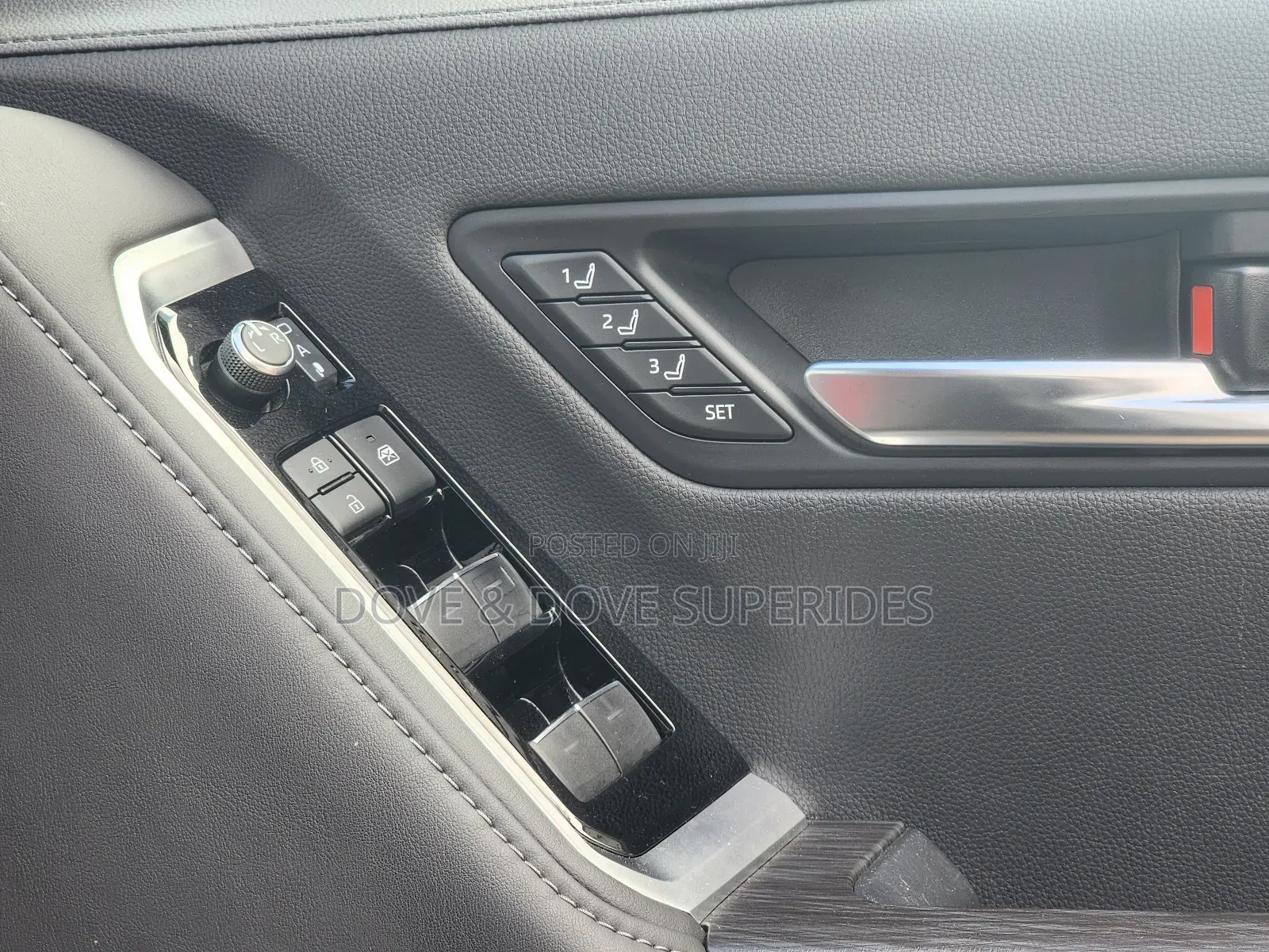 Toyota Land Cruiser LC300 2022 Black