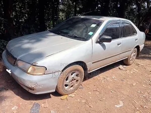 Nissan Sunny 1997 Silver