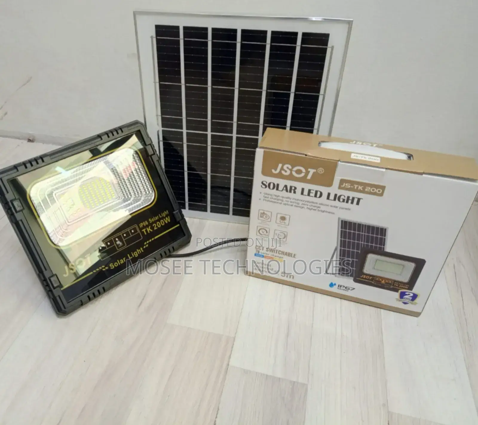 High-Brightness 200W Solar LED Floodlight for Home & Security