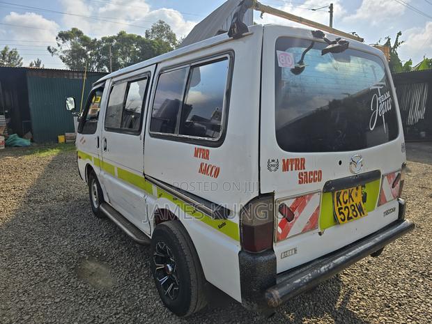 Mazda Bongo 2009 White - thumbnail 5