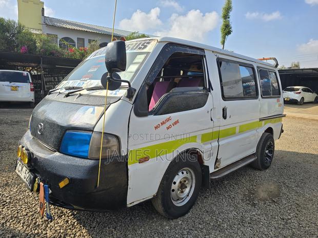 Mazda Bongo 2009 White - thumbnail 6
