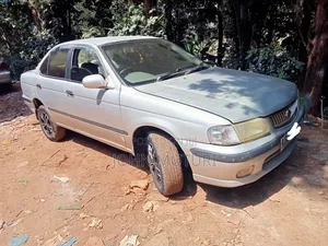 Nissan Sunny 2009 Gray