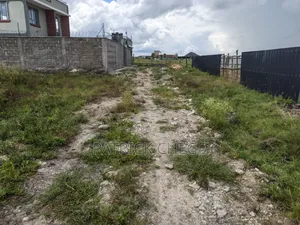 Quick Sale! 50x100 Plot Close to Isinya Town Available From Owner