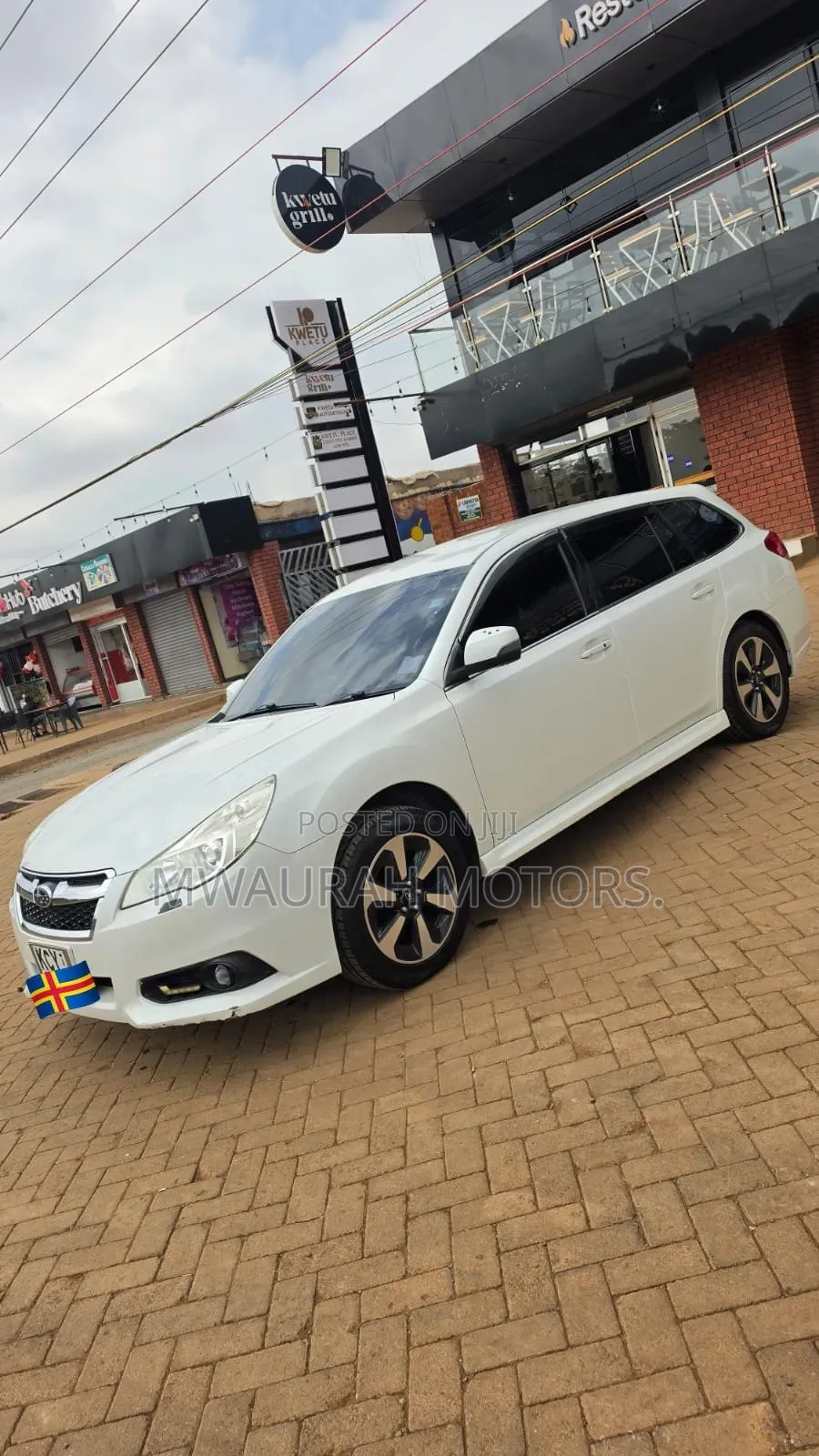 Subaru Legacy 2012 Pearl