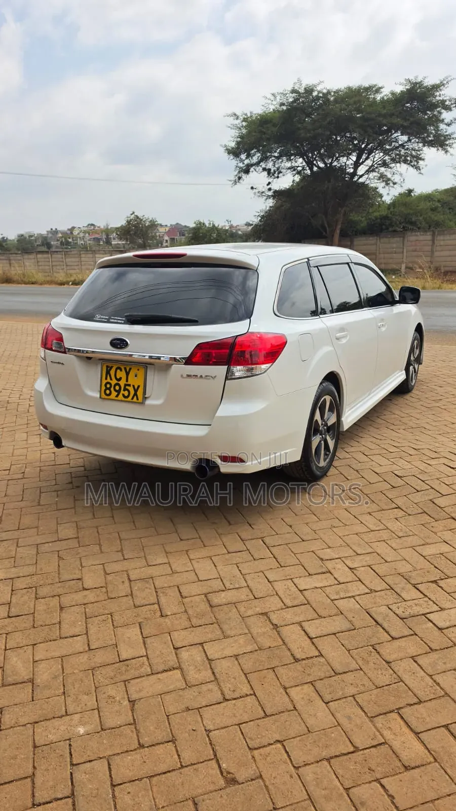 Subaru Legacy 2012 Pearl