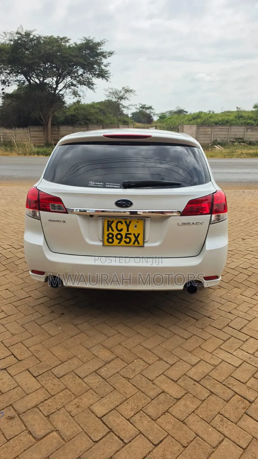 Subaru Legacy 2012 Pearl