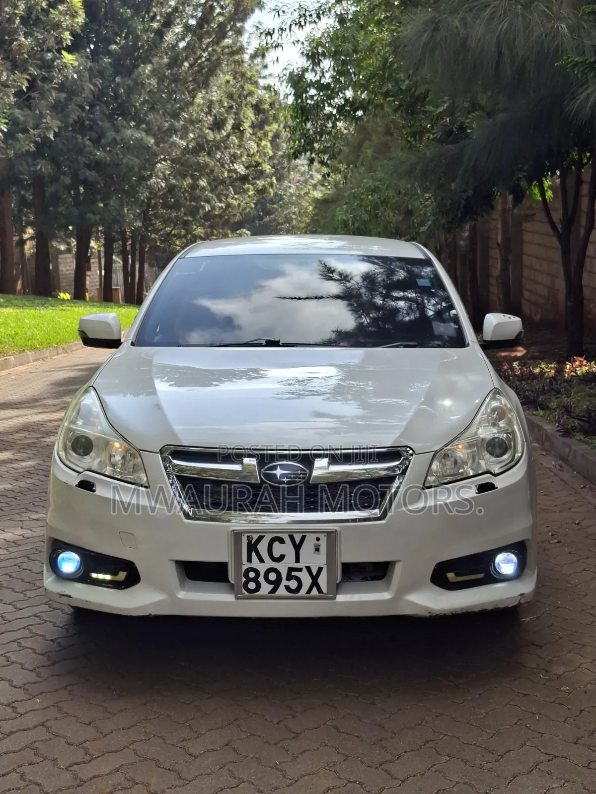 Subaru Legacy 2012 Pearl