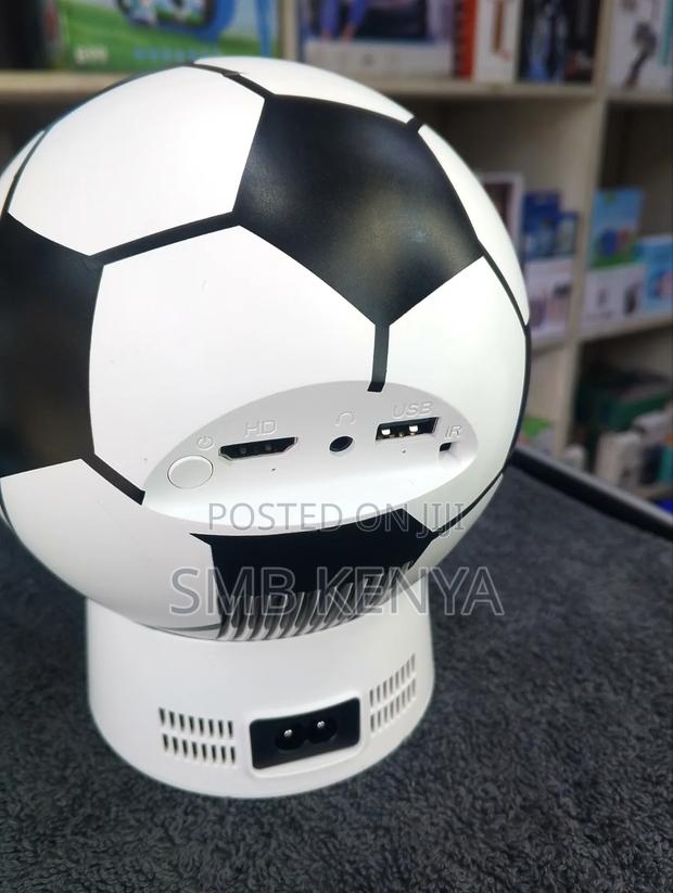 Home Theater H20 Projector - thumbnail 2