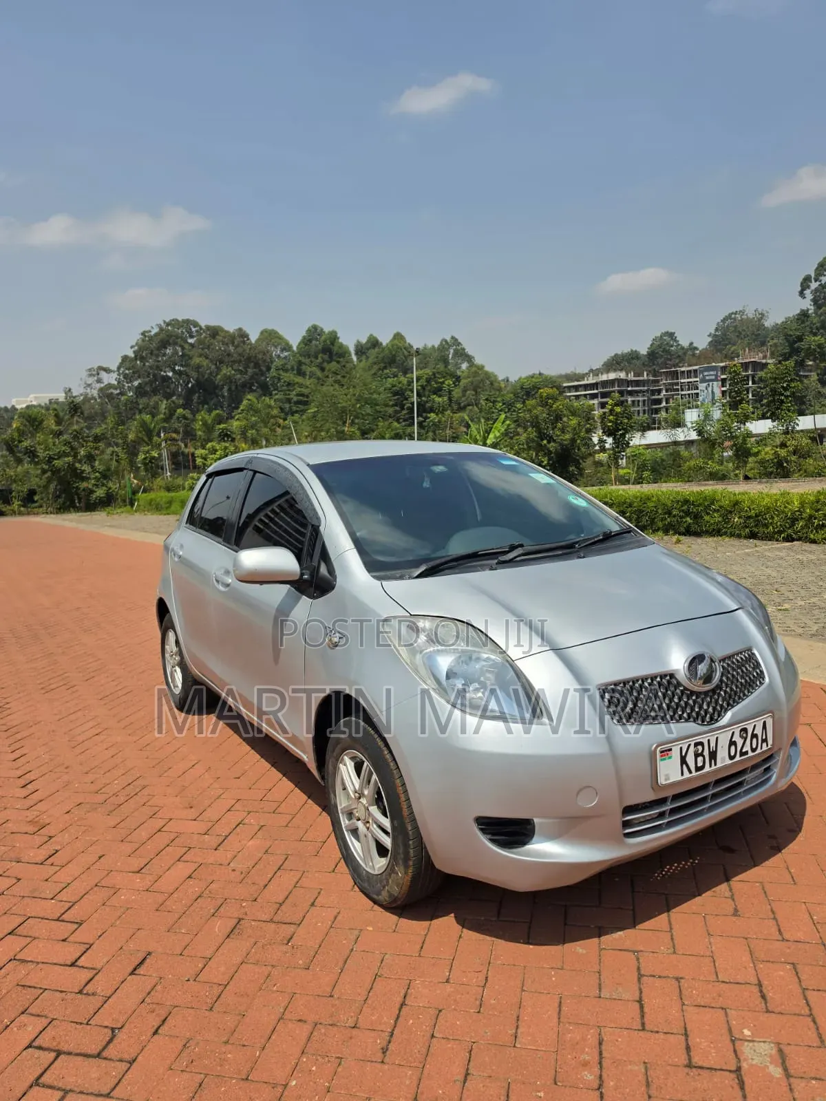 Toyota Vitz 2006 Silver