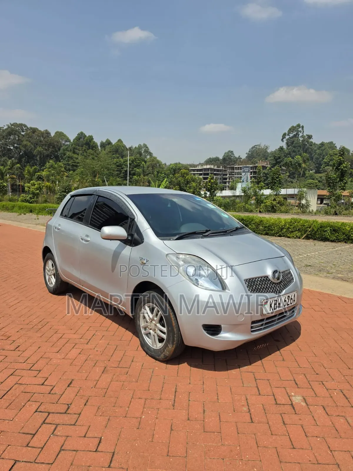 Toyota Vitz 2006 Silver