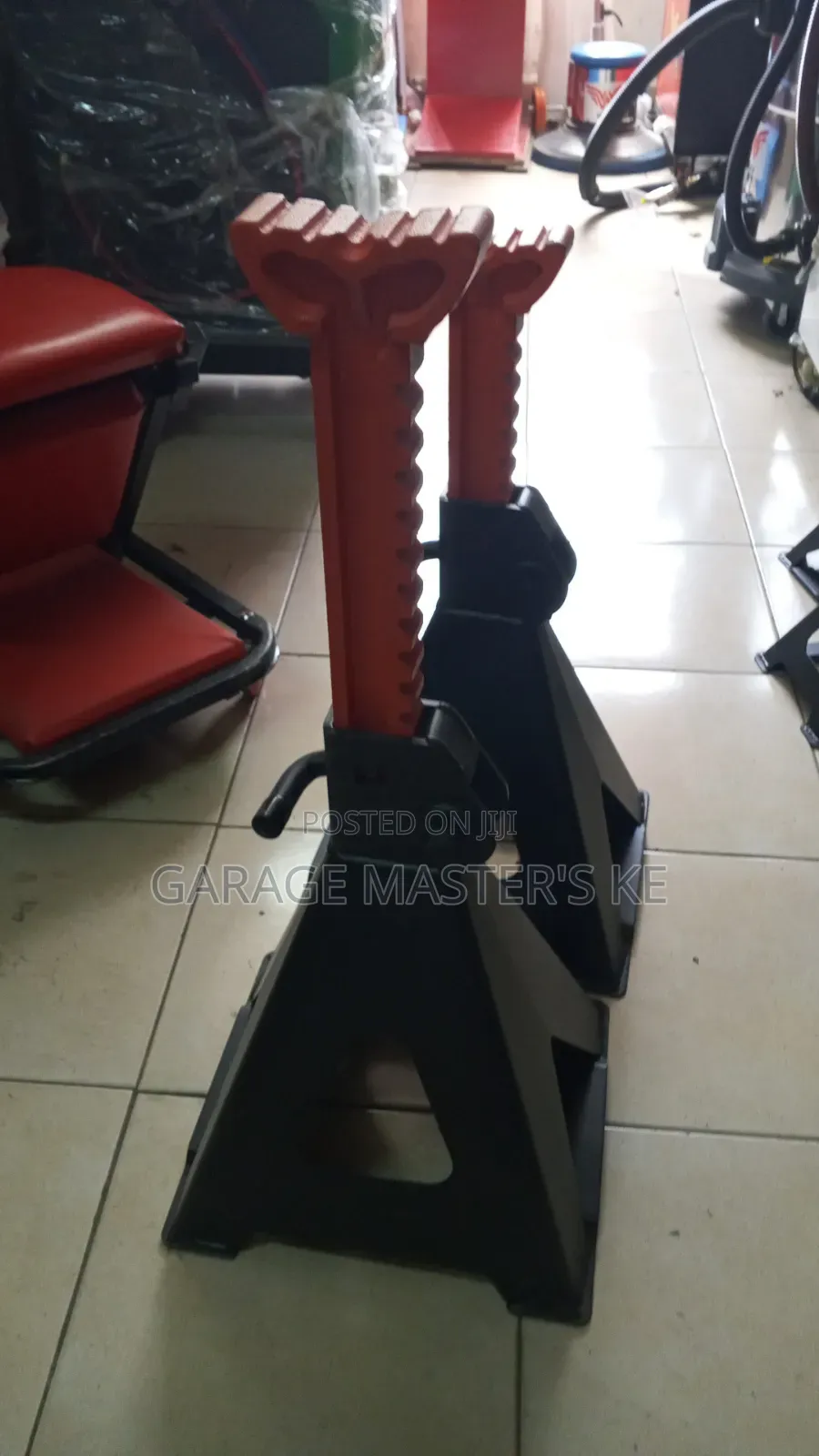 Strong and Durable Safety Stands