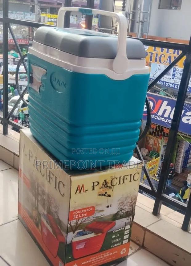 Pacific 32L Cooler Box – Spacious Cooling for Every Adventure - main view