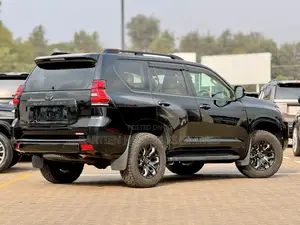 Toyota Land Cruiser Prado 2.7 2019 Black
