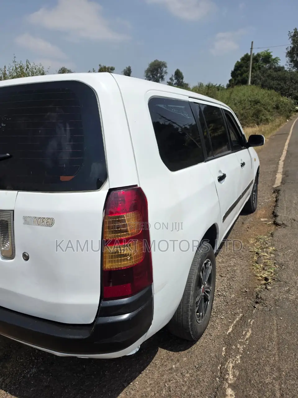Toyota Succeed 2004 White