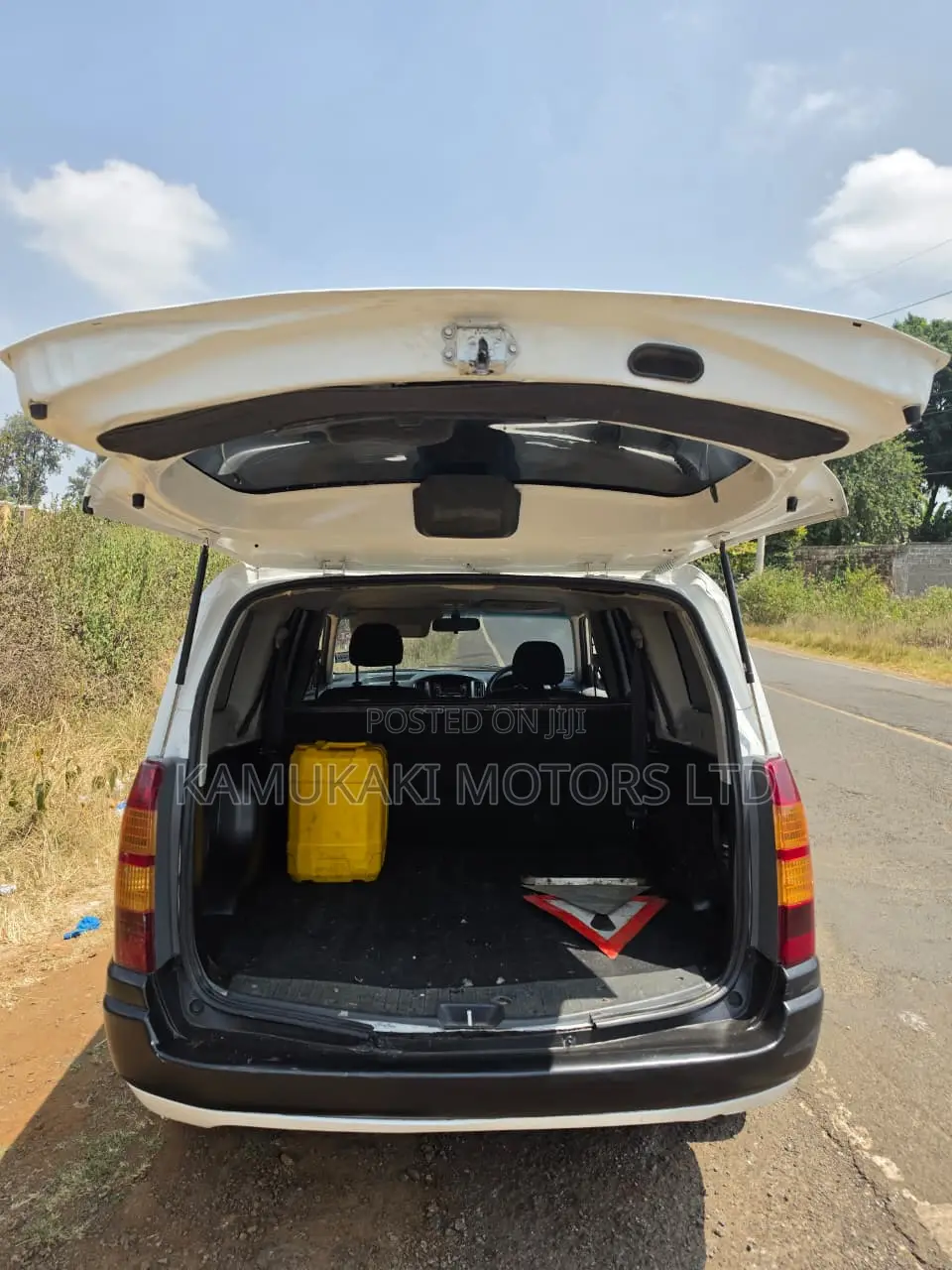 Toyota Succeed 2004 White