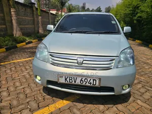 Toyota Raum 2006 Blue
