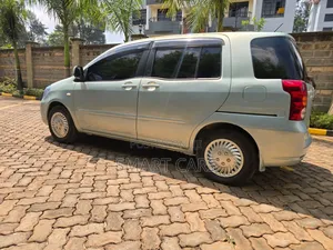 Toyota Raum 2006 Blue