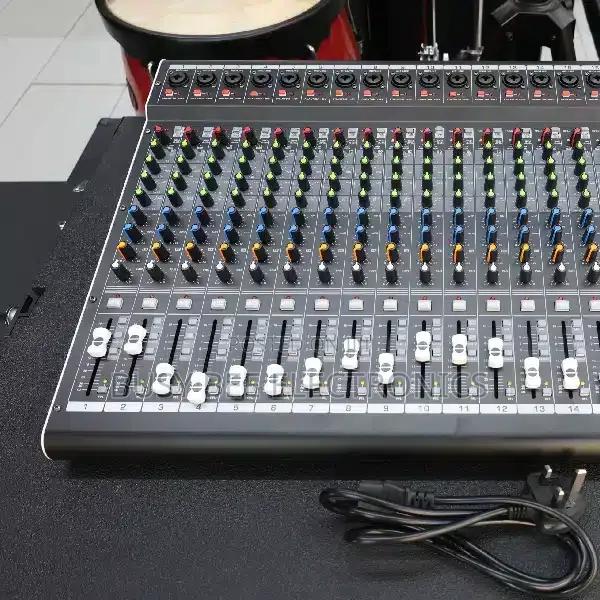 PEV Pro DP 18 16 Channel Professional Mixer - thumbnail 6