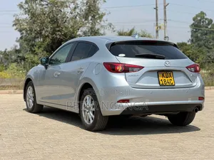 Mazda Axela 2018 Silver