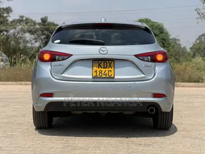 Mazda Axela 2018 Silver