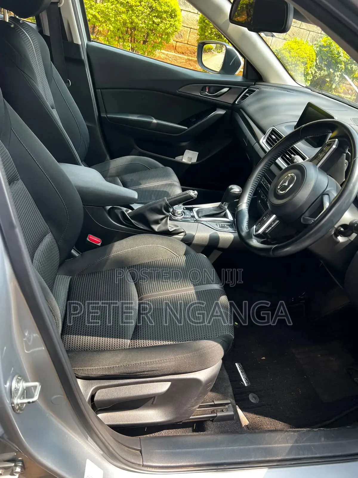 Mazda Axela 2018 Silver