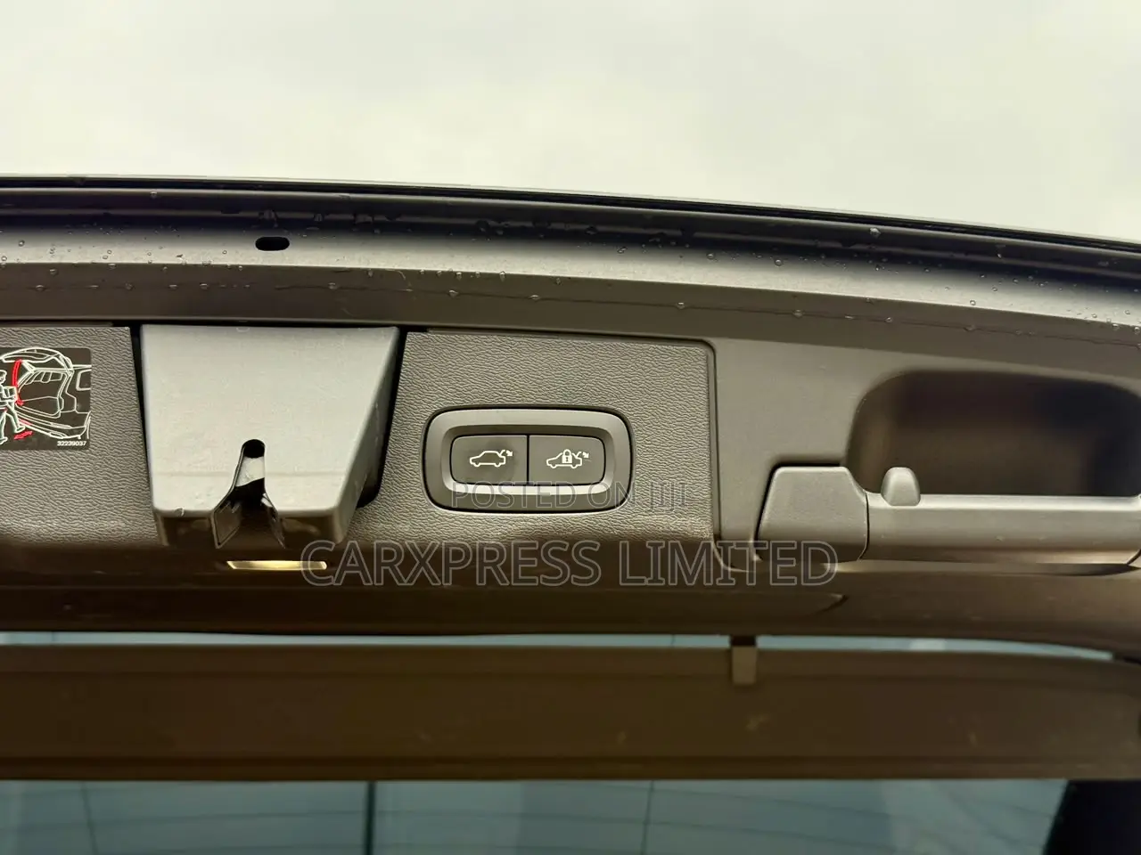 Volvo XC60 2019 Black