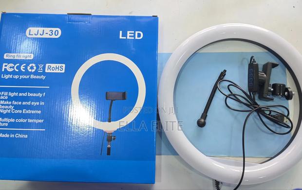 12 Inch Ringlight (White Warm) - main view