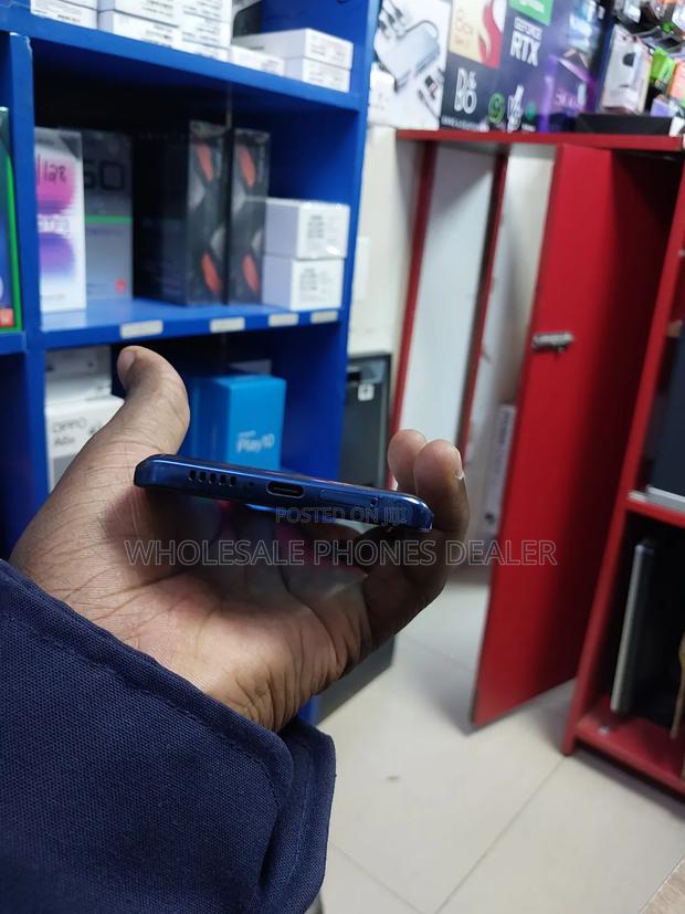 Motorola Edge 5G UW (2021) 256 GB Blue - thumbnail 3