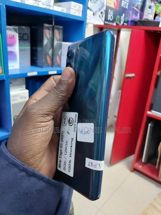 Motorola Edge 5G UW (2021) 256 GB Blue - thumbnail 4
