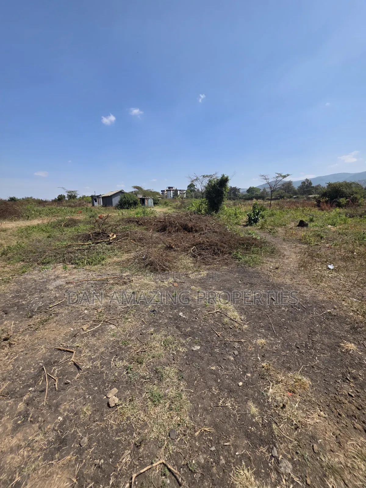 50 by 100 Commercial Plots Kiserian for Sale Touching Tarmac