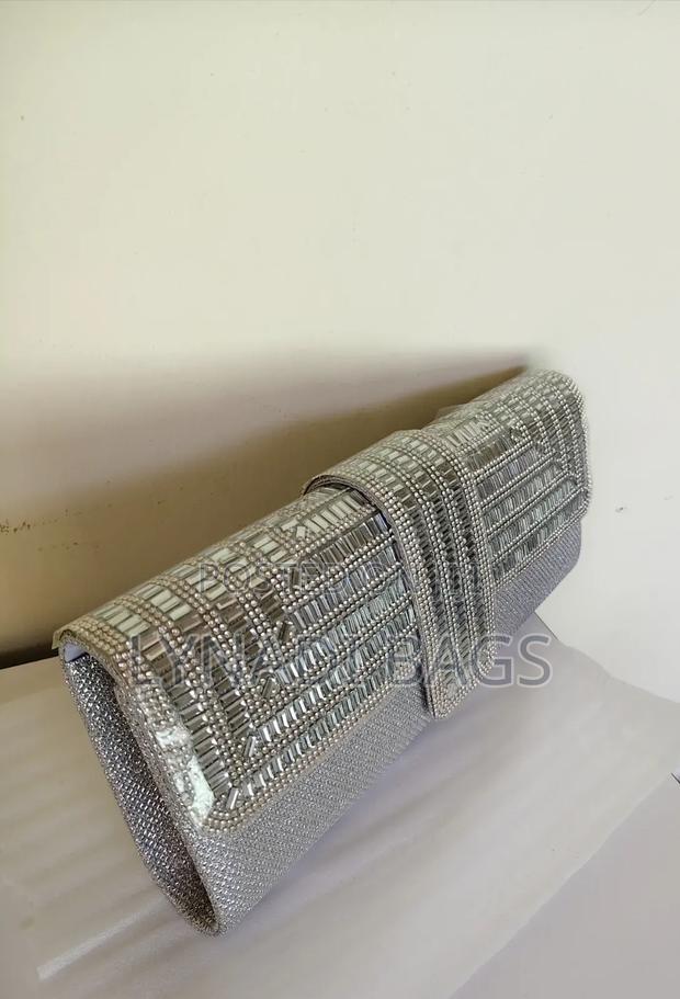 Luxury Rhinestone Clutch - thumbnail 3
