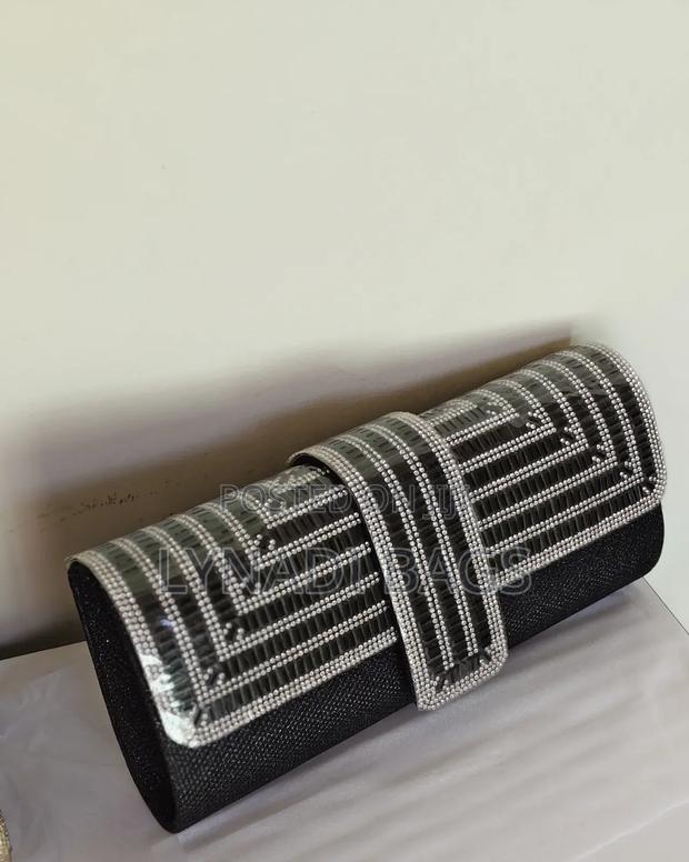 Luxury Rhinestone Clutch - thumbnail 4
