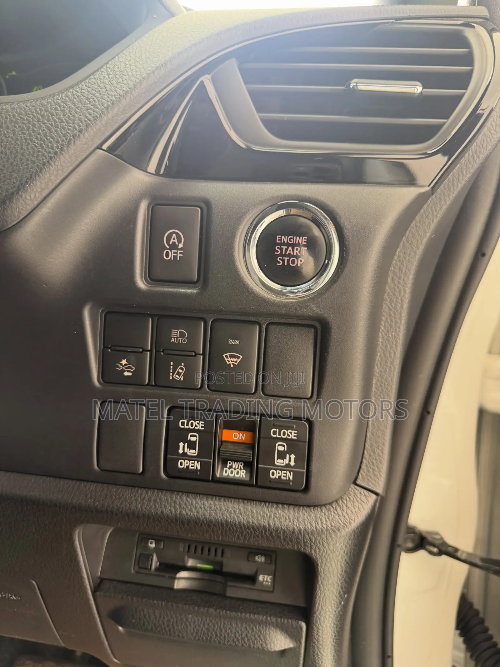 Toyota Voxy ZS Kirameki II 2WD 7-Seater 2018 White