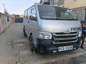 Toyota HiAce 2010 Silver