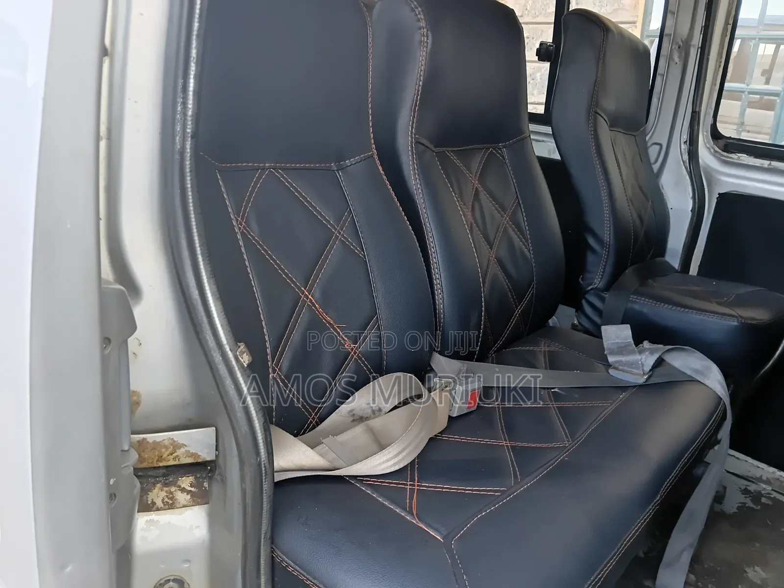 Toyota HiAce 2010 Silver